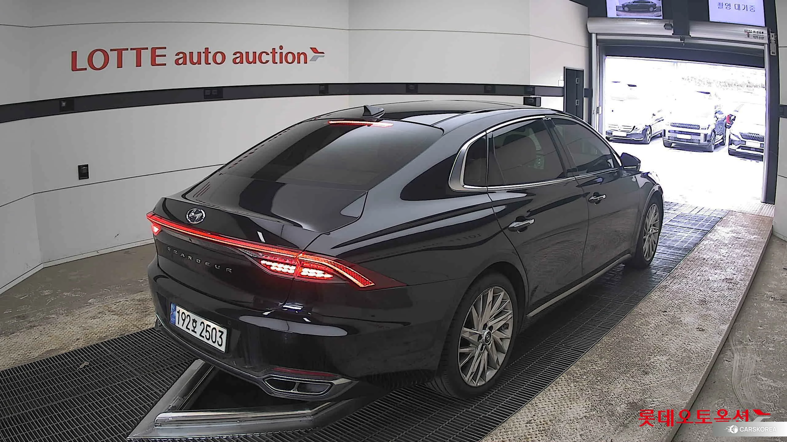 Hyundai Grandeur id 3869280 из Кореи 32