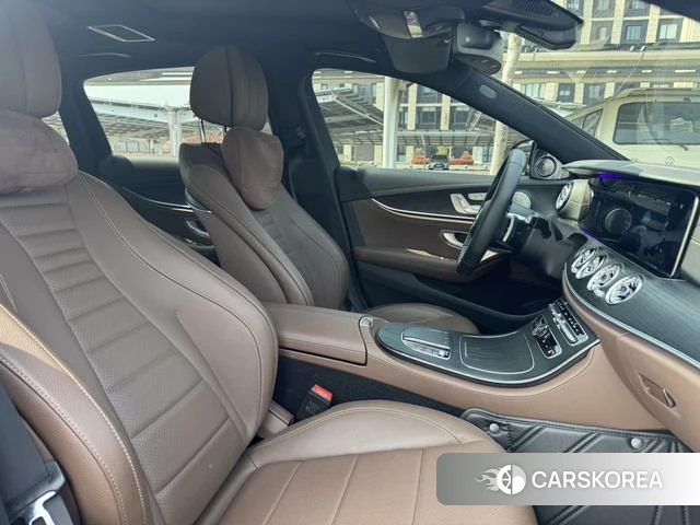 Mercedes-Benz E-class id 4256235 из Китая 17