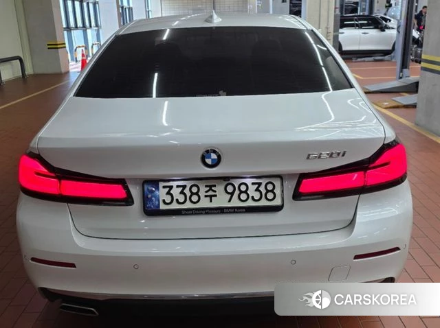 BMW 5 Series (G30) 2021 Белый из Кореи, фото 4