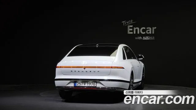 Hyundai Grandeur Hybrid (GN7) id 2552631 из Кореи 14