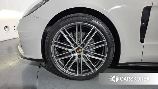 Porsche Panamera (971) id 3620123 из Кореи 14