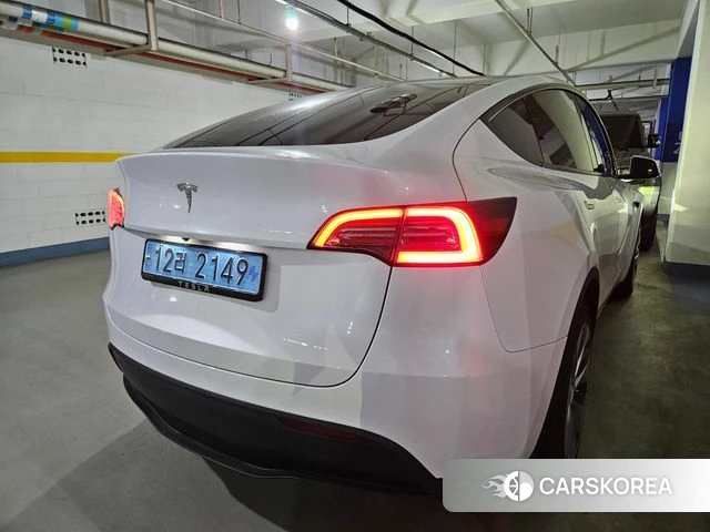 Tesla Model Y 2023 Белый из Кореи, фото 6