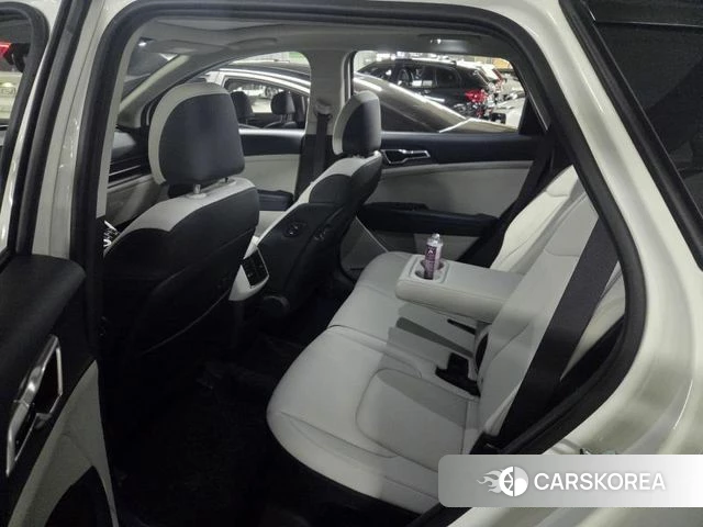 Kia Sportage 5th Generation 2022 Белый из Кореи, фото 4