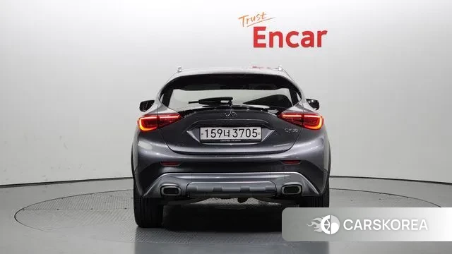 Infiniti QX30 id 2242631 из Кореи 14