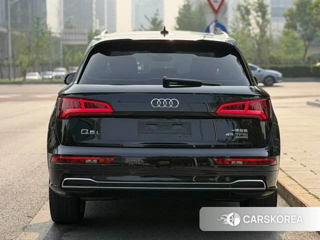 Audi Q5L id 4329182 из Китая 22
