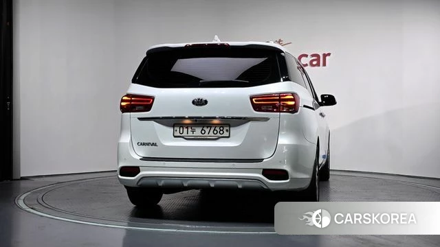 Kia The New Carnival id 4642933 из Кореи 27