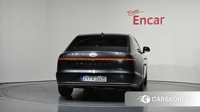 Hyundai Grandeur (GN7) id 4388007 из Кореи 14