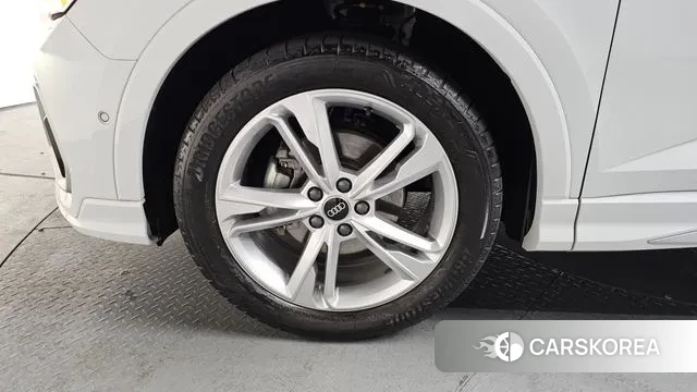 Audi Q3 (F3) id 3721674 из Кореи 14