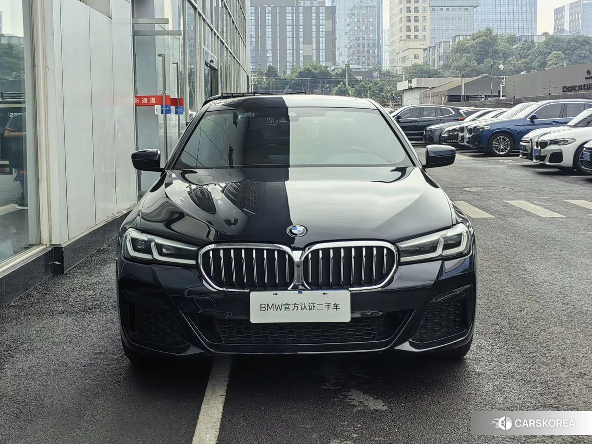 BMW 5 series 2021 Черный из Китая, фото 4