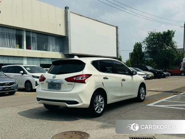 Nissan TIIDA 2021 Белый из Китая, фото 6