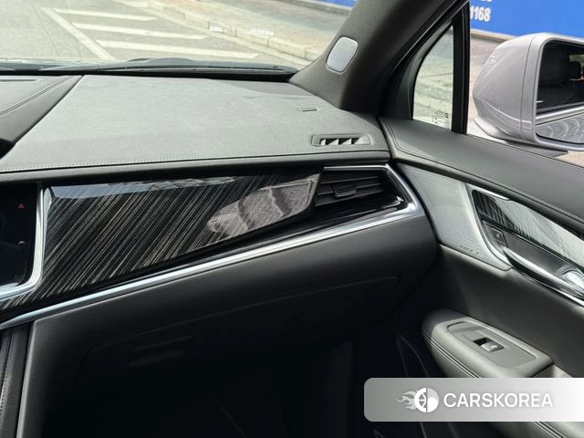 Cadillac XT6 id 3920810 из Китая 28