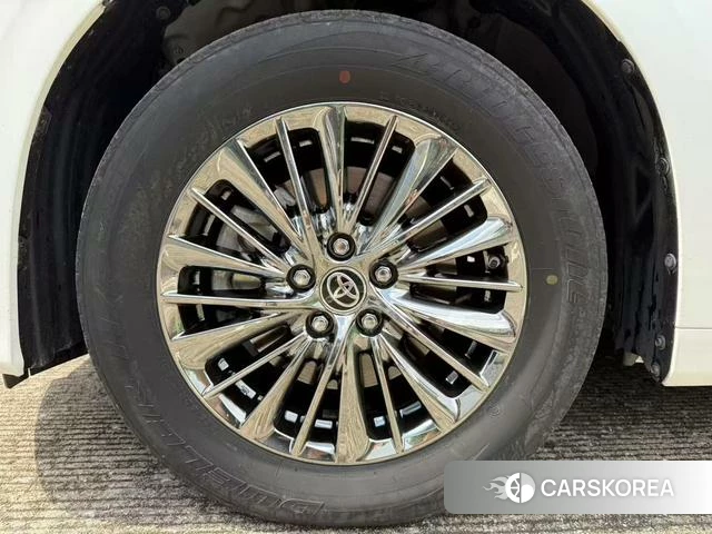 Toyota Elfa id 4222341 из Китая 13