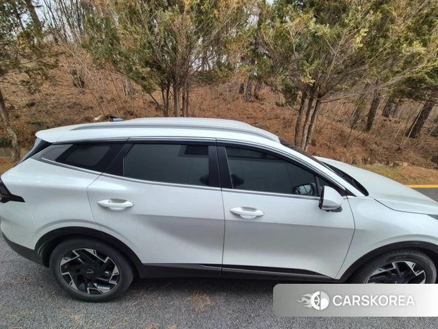 Kia Sportage 5th Generation 2023 Белый из Кореи, фото 4