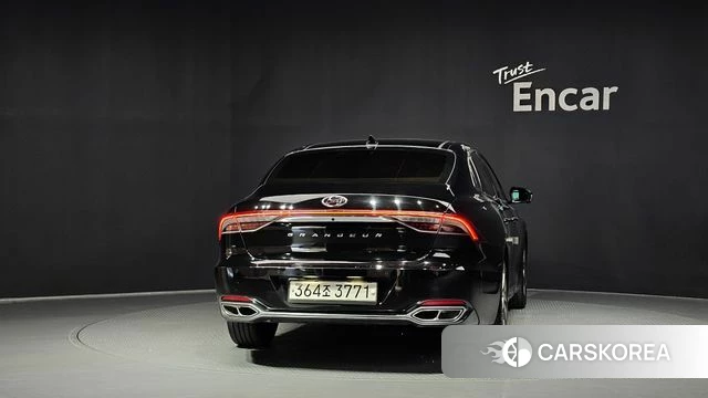 Hyundai The New Grandeur IG Hybrid id 4692557 из Кореи 29