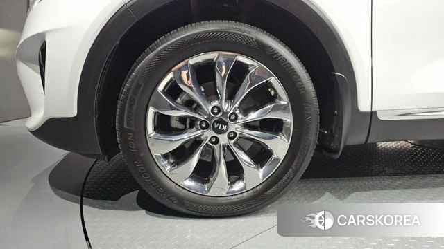 Kia The New Sorento id 4713357 из Кореи 25