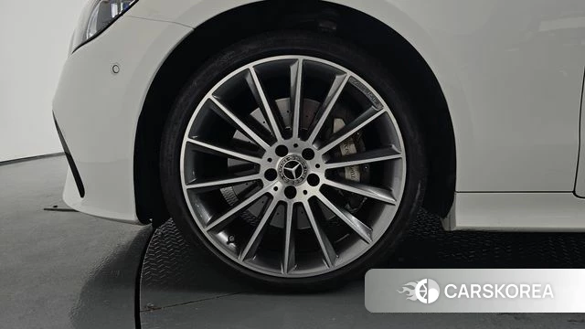Mercedes-Benz E-Class W213 id 4645608 из Кореи 32
