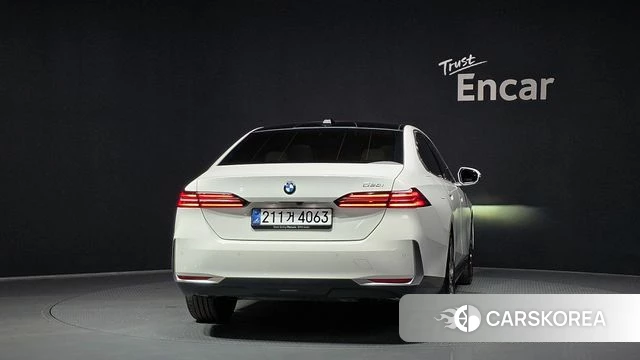 BMW 5 Series (G60) id 4381156 из Кореи 14