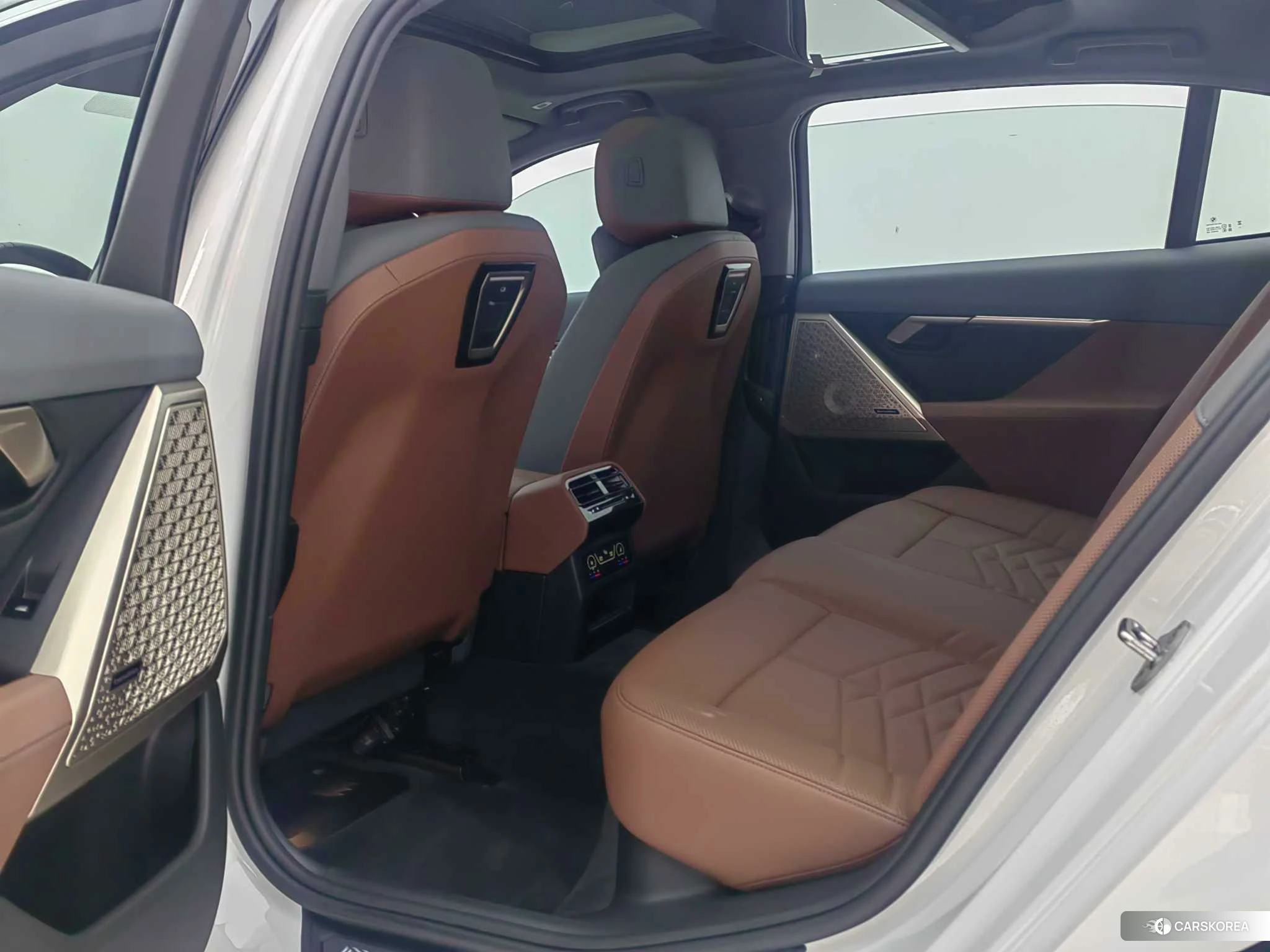 BMW 5 series id 4452637 из Китая 14