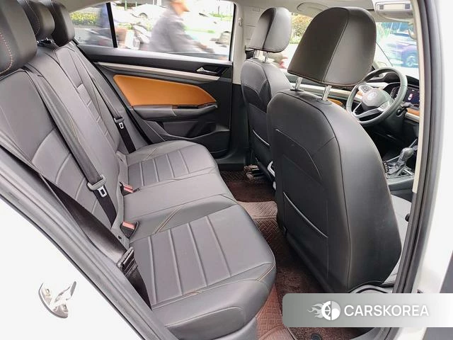 Volkswagen Bora 2024 Белый из Китая, фото 4