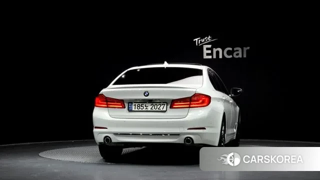 BMW 5 Series (G30) id 3778819 из Кореи 14