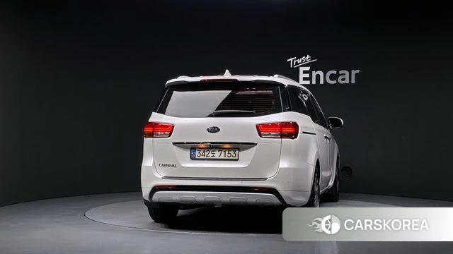 Kia All New Carnival id 4658498 из Кореи 30