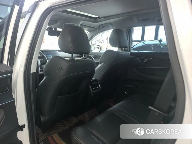 Chery Tiggo 8 2025 Белый из Китая, фото 6
