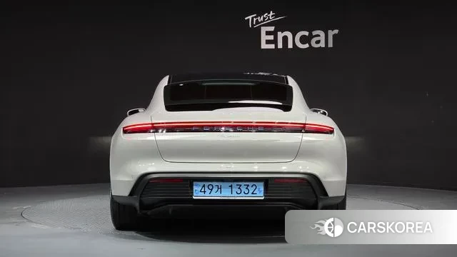 Porsche Taycan id 3654320 из Кореи 14