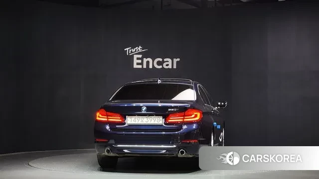 BMW 5 Series (G30) id 3391146 из Кореи 14