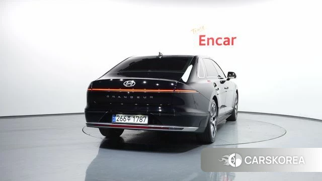 Hyundai Grandeur (GN7) id 4342642 из Кореи 31