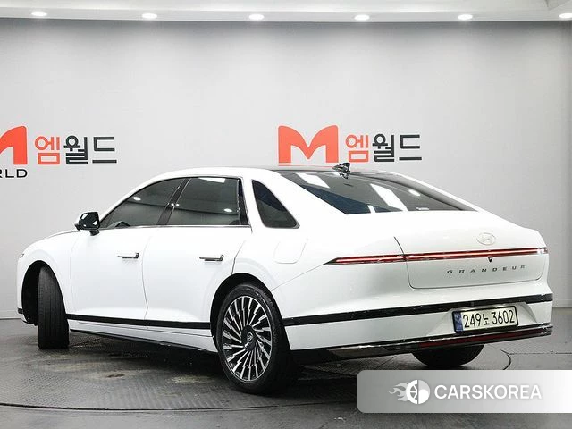 Hyundai Grandeur Hybrid (GN7) id 4675219 из Кореи 14