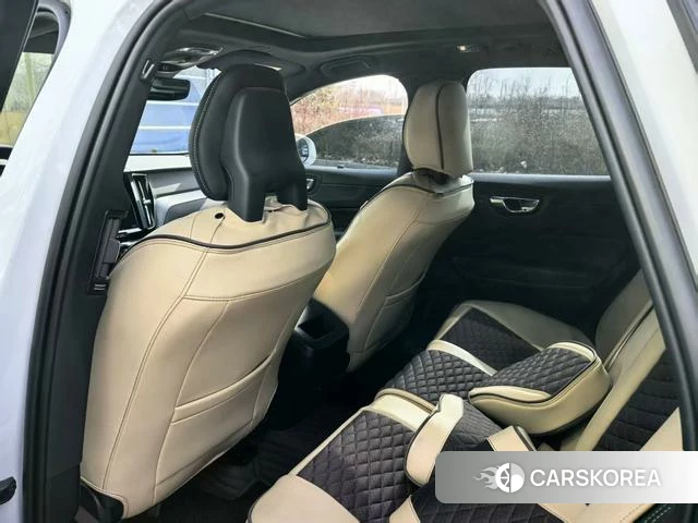 Volvo XC60 2018 Белый из Китая, фото 5