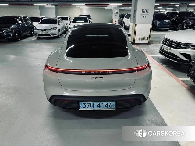 Porsche Taycan id 4360076 из Кореи 14