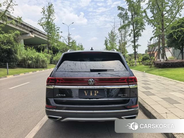 Volkswagen Teramont id 4392344 из Китая 12