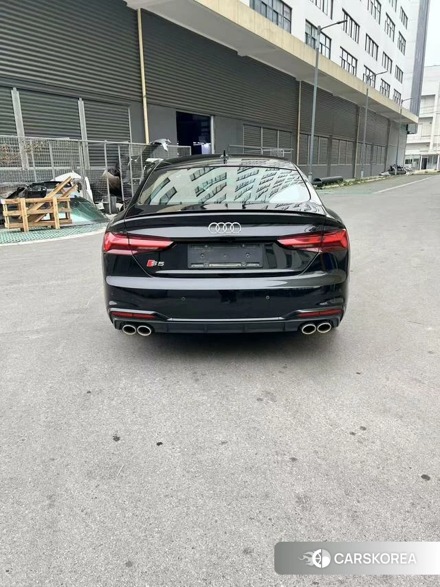 Audi S5 2022 Черный из Китая, фото 5