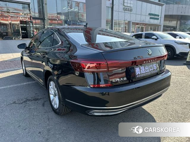 Volkswagen Passat id 4290951 из Китая 17