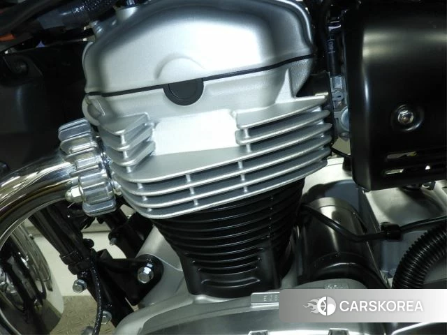 Engine photo