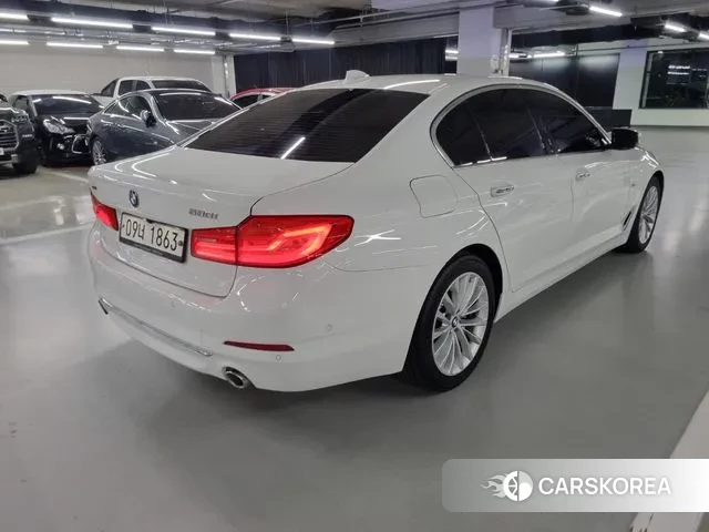 BMW 5 Series (G30) id 2997465 из Кореи 14