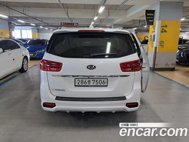 Kia The New Carnival id 2948648 из Кореи 14