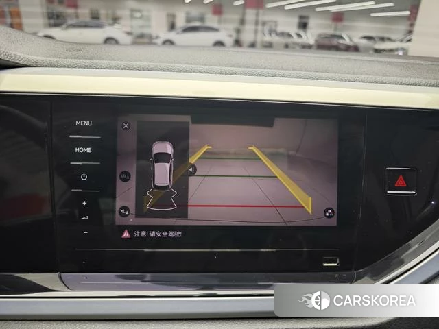 Volkswagen Polo 2022 Белый из Китая, фото 6