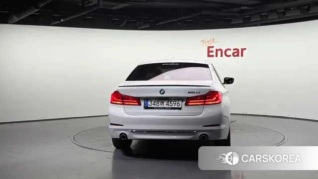 BMW 5 Series (G30) id 3244127 из Кореи 14