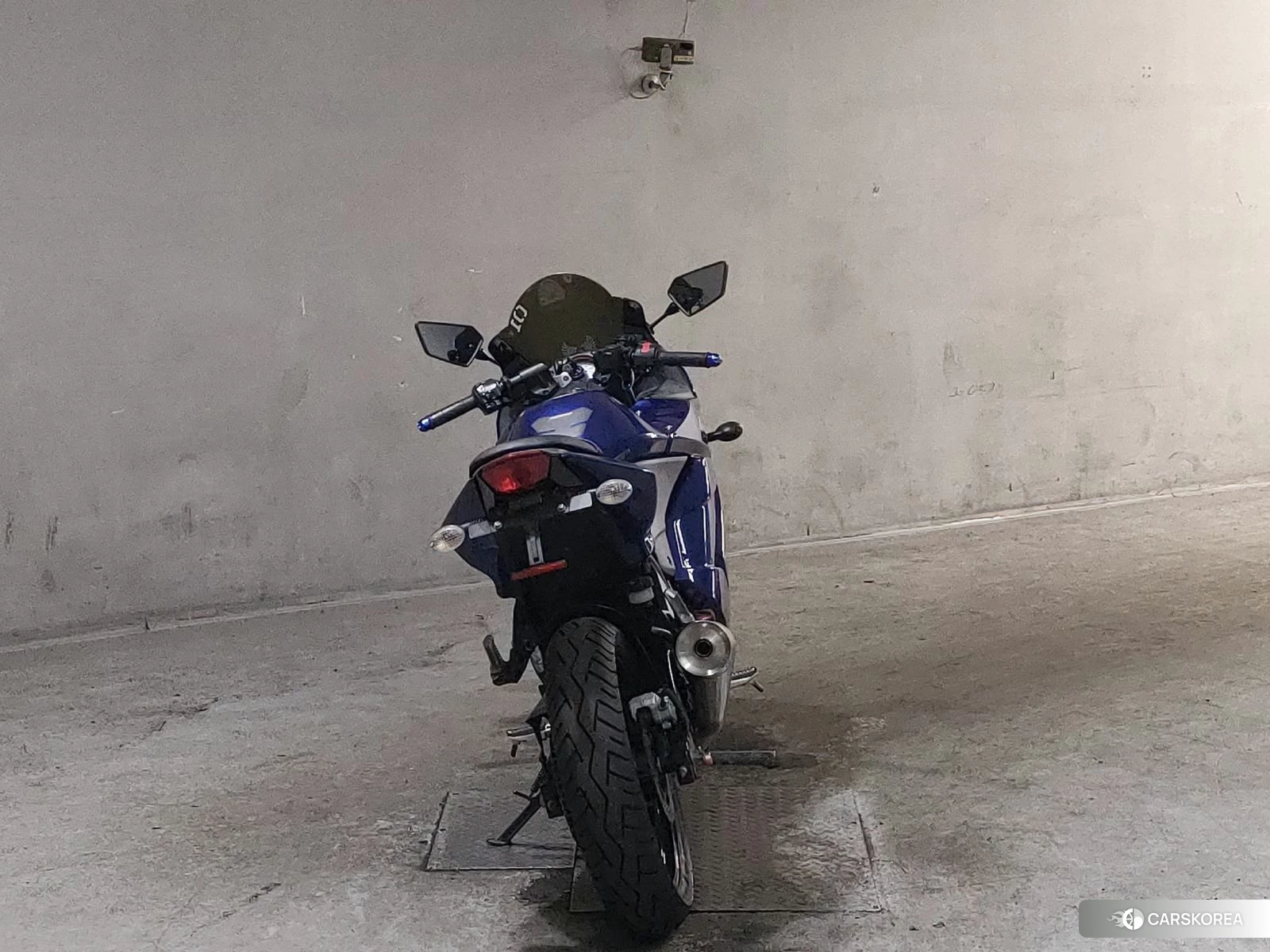 Kawasaki NINJA 250R 2011 из Японии, фото 2
