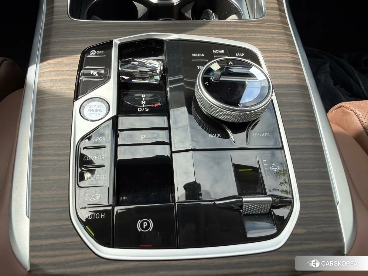 BMW X7 2024 Черный из Китая, фото 6