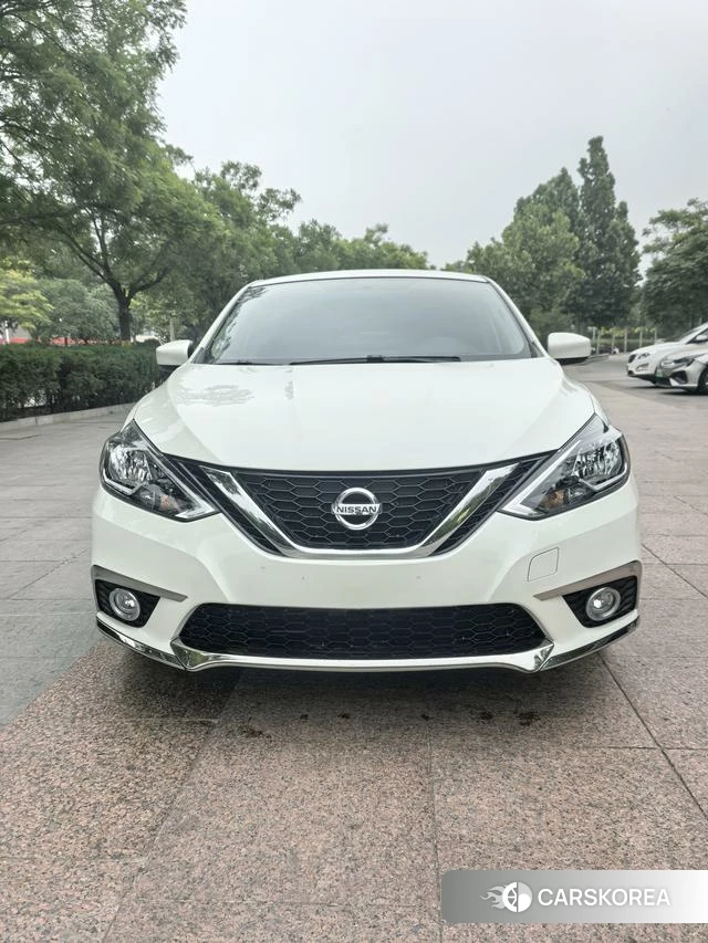 Nissan Xuan Yi 2024 Белый из Китая, фото 4