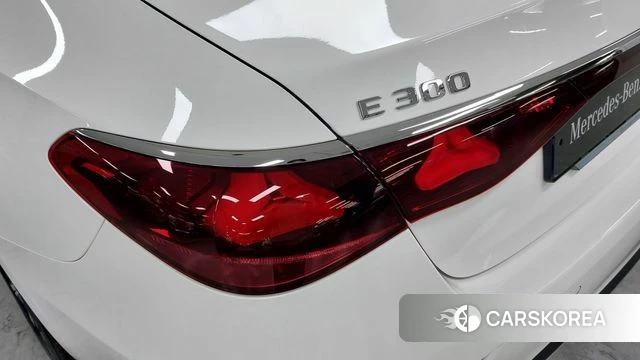 Mercedes-Benz E-Class W214 id 4229851 из Кореи 11