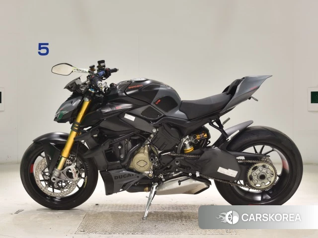 Проданный Ducati STREETFIGHTER V4 S 2024 из Японии