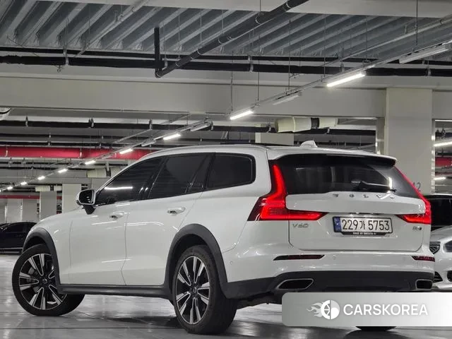 Volvo V60 Cross-Country 2nd Generation id 3451452 из Кореи 14