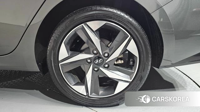 Hyundai Avante (CN7) id 3818272 из Кореи 14