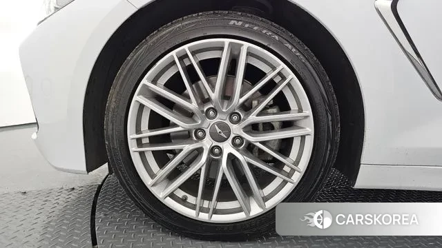 Genesis G70 id 3698488 из Кореи 14