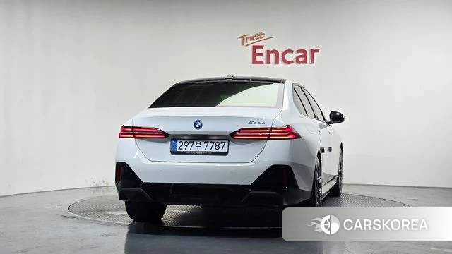 BMW 5 Series (G60) id 4729995 из Кореи 26