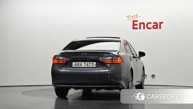 Lexus New ES300h id 4642976 из Кореи 28